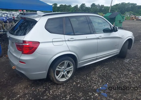 2013 BMW X3 xDrive28I z USA, uszkodzony, nr VIN 5UXWX9C5XD0D02517